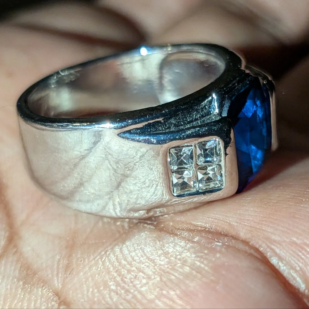 Men's Elegant Ring with Blue Gemstone Sz 10